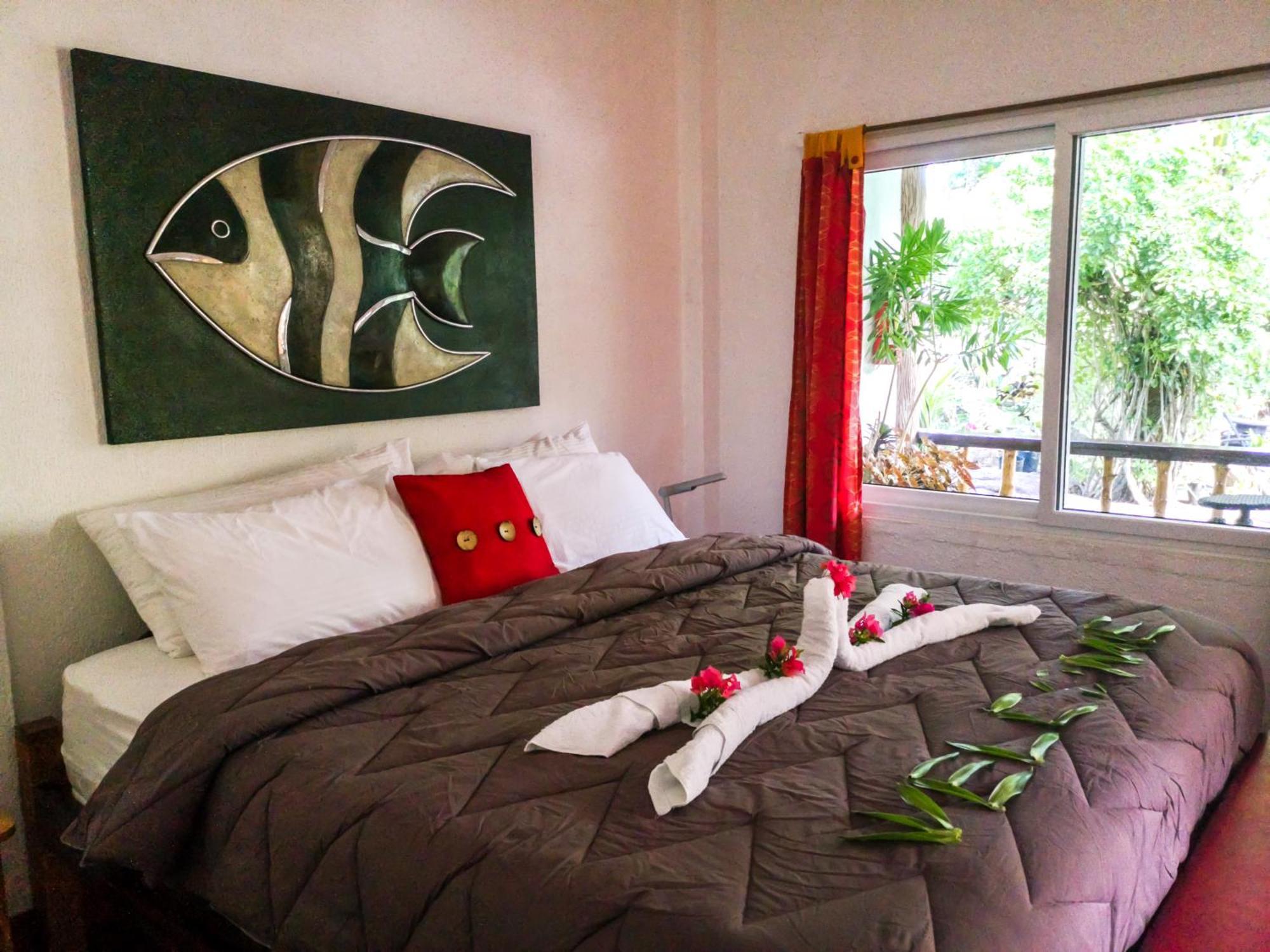 Polaris Beach And Dive Resort Inc Loon Dış mekan fotoğraf