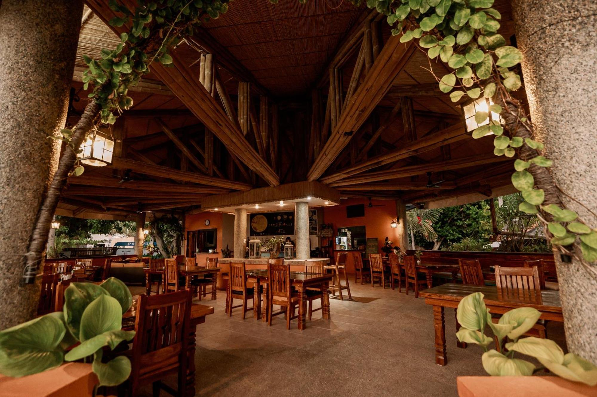 Polaris Beach And Dive Resort Inc Loon Dış mekan fotoğraf