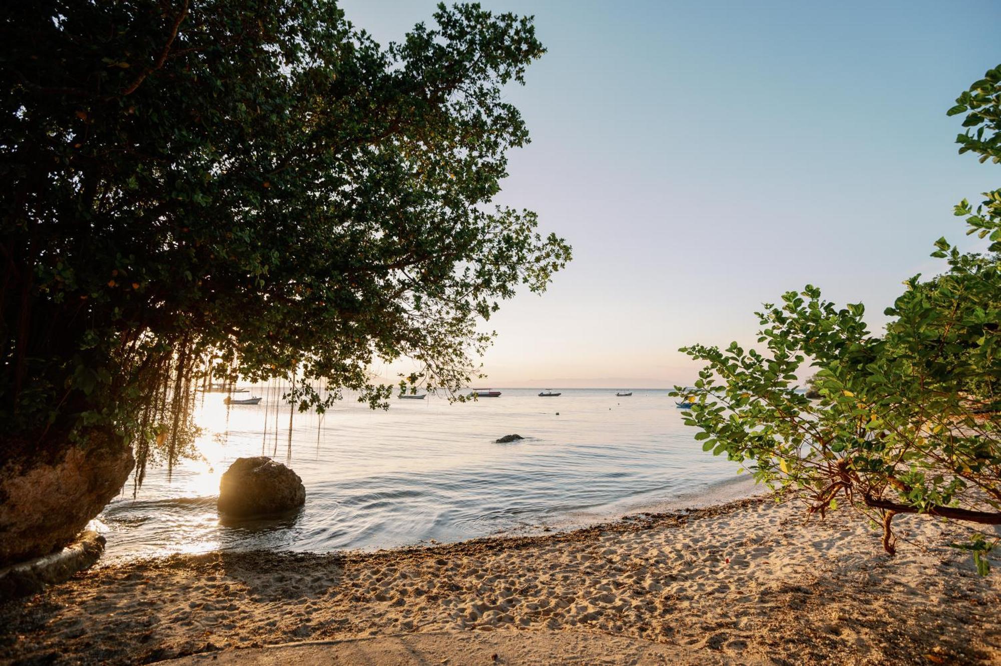 Polaris Beach And Dive Resort Inc Loon Dış mekan fotoğraf